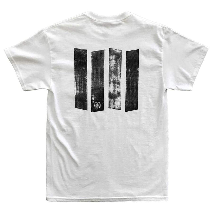 Front Deck Pocket T-shirt - Wild Things